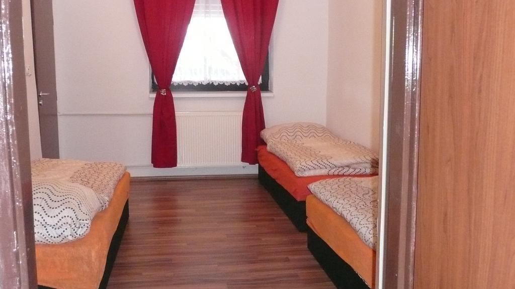 צ'סקה בודיוביצה Apartments U Cara מראה חיצוני תמונה